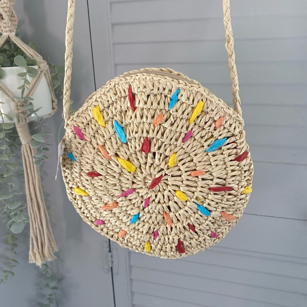 Loft straw bag